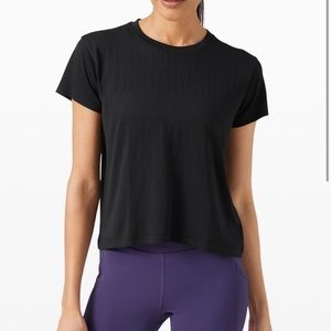 Lululemon Train to be short sleeve *rain stripe